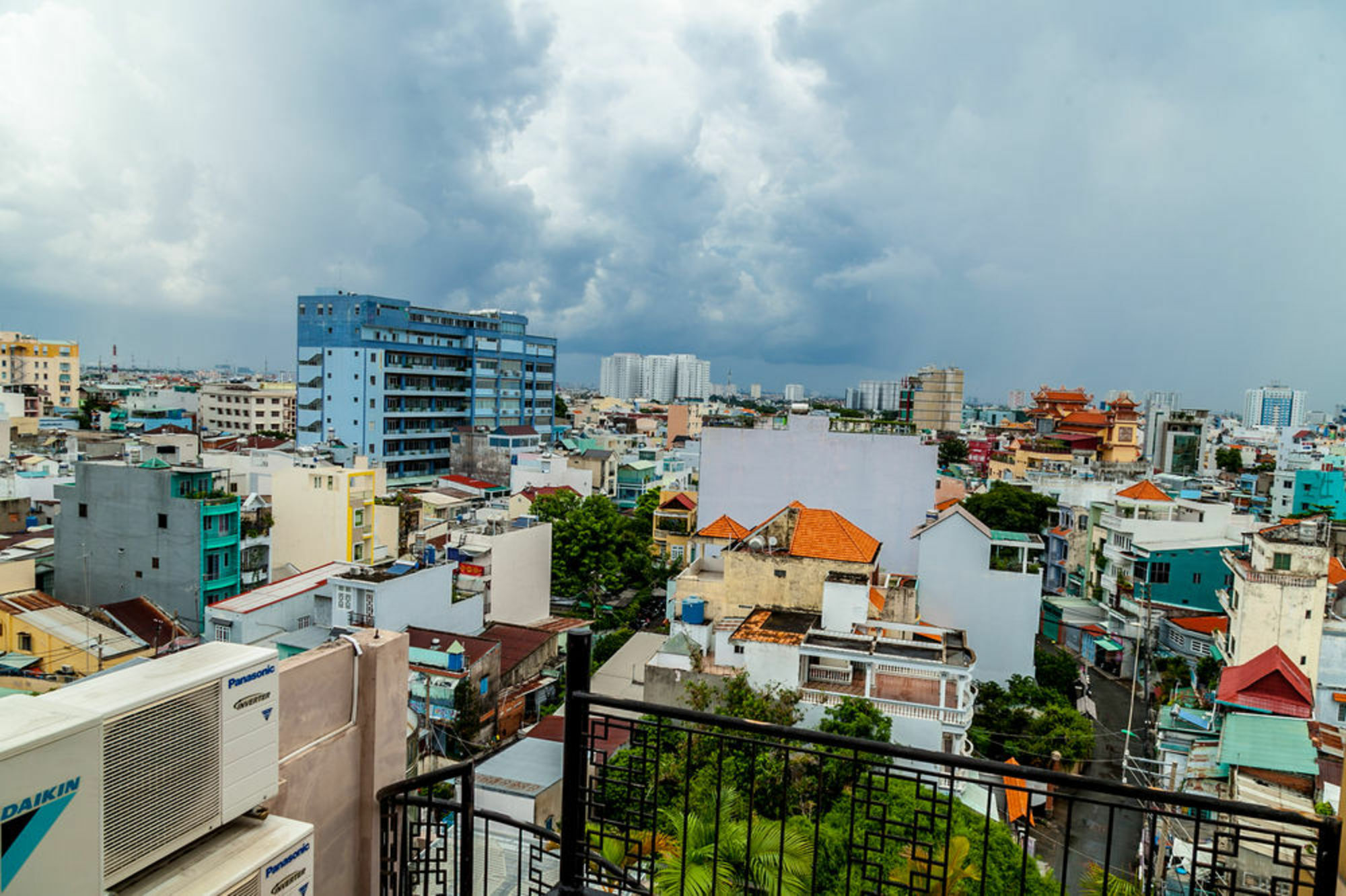 Eden Roc Hotel Ho-Chi-Minh-Stadt Exterior foto